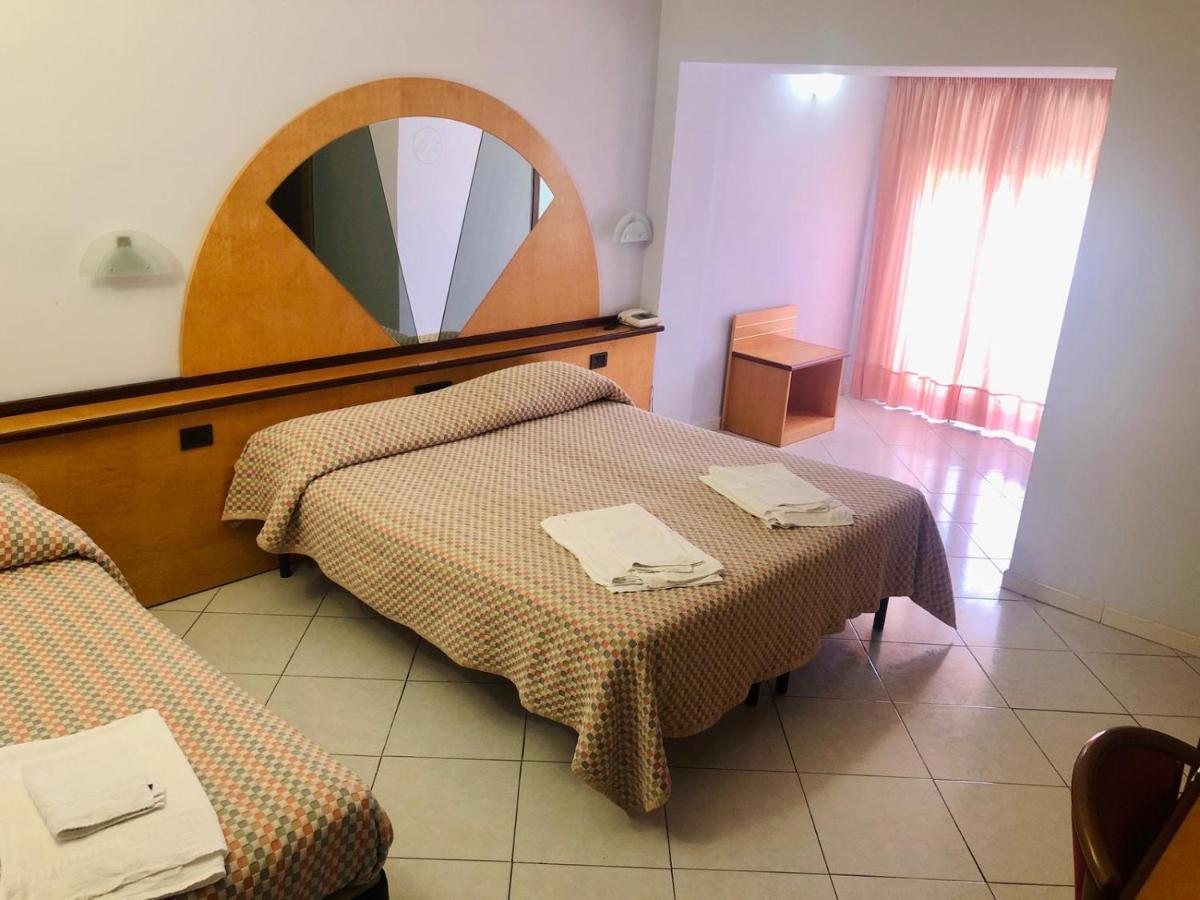Hotel Solaris Casalbordino Exterior photo