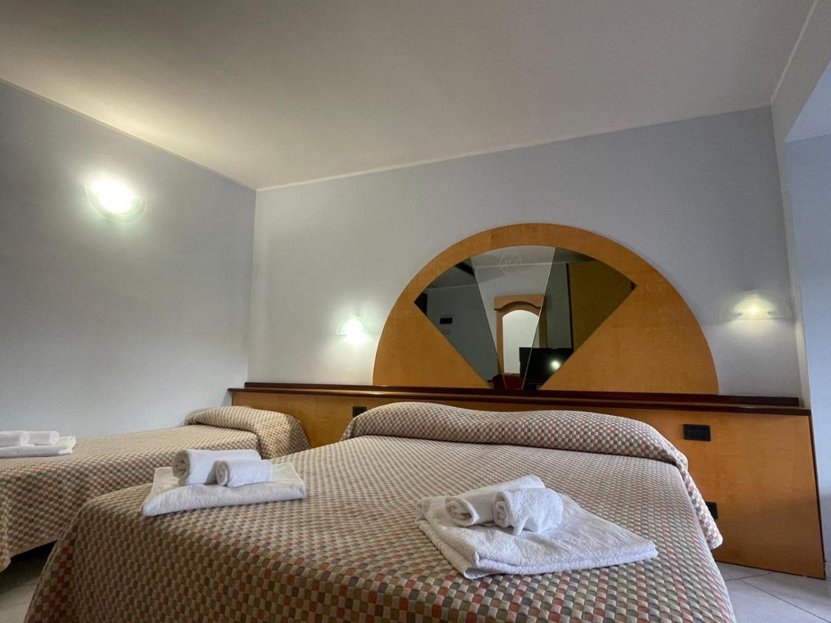 Hotel Solaris Casalbordino Exterior photo